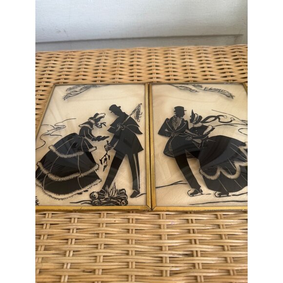 Vintage 40's Convex Glass Reverse Painted Victorian Couple Winter Scene Pictures - Picture 8 of 9